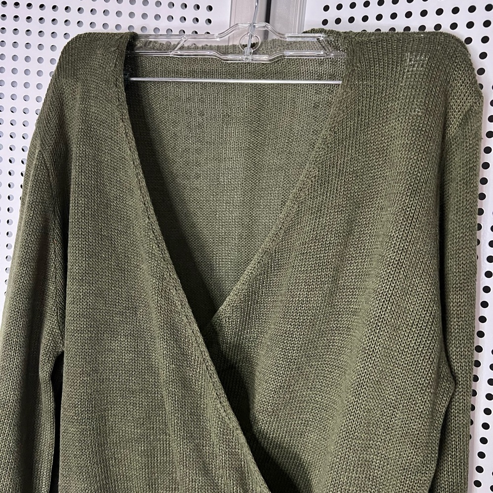 Cupshe Green Dolman Sleeve V-Neck Sweater Dress #59 - Picture 6 of 7